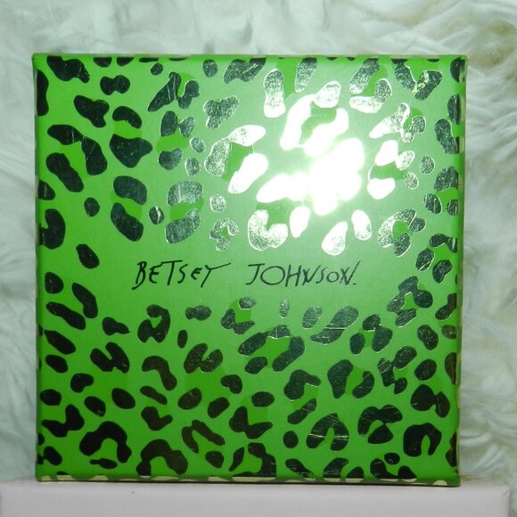 Betsey Johnson Gingerbread Earrings & Necklace Jewelry Gift sets🆕FAST😮‍💨⚡ - Picture 9 of 16